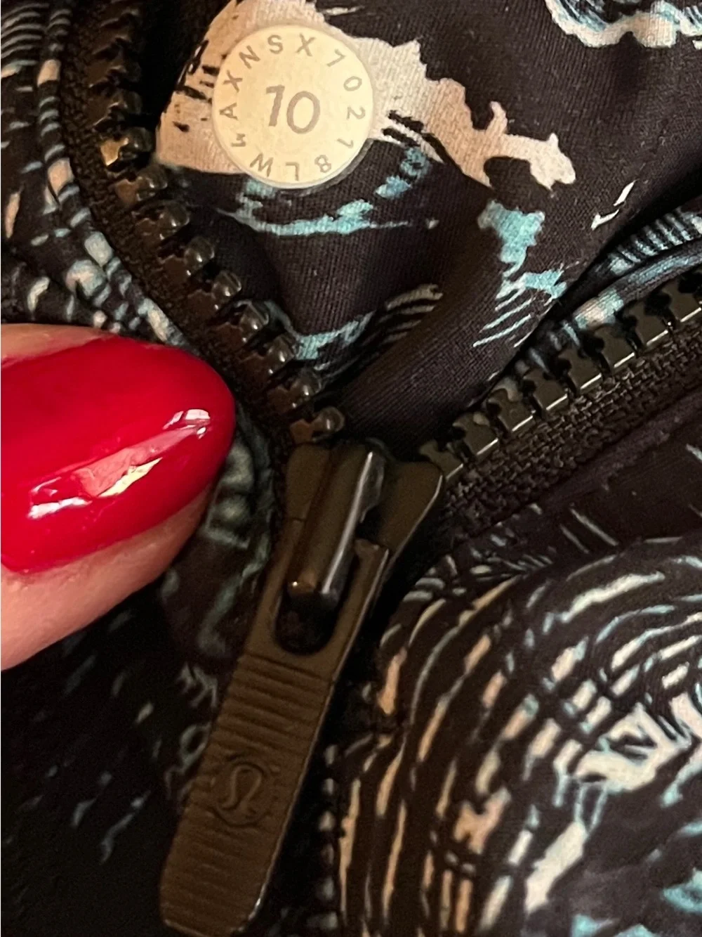 lululemon athletica outstanding preowned